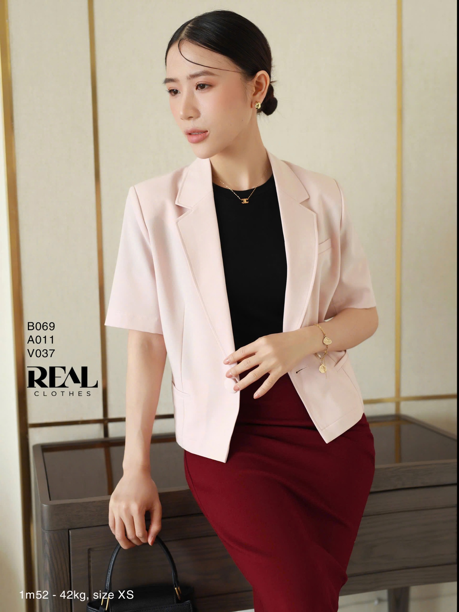 Blazer tay ngắn hồng nhạt