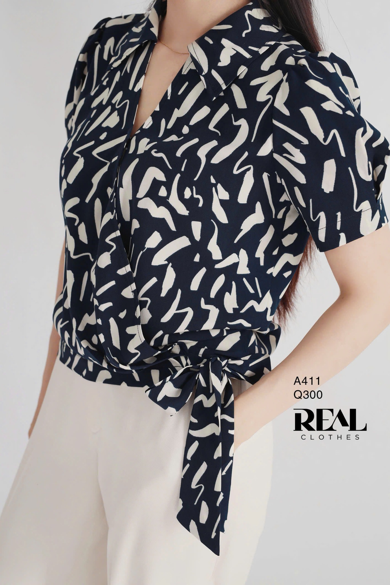 Áo cột eo vệt xanh