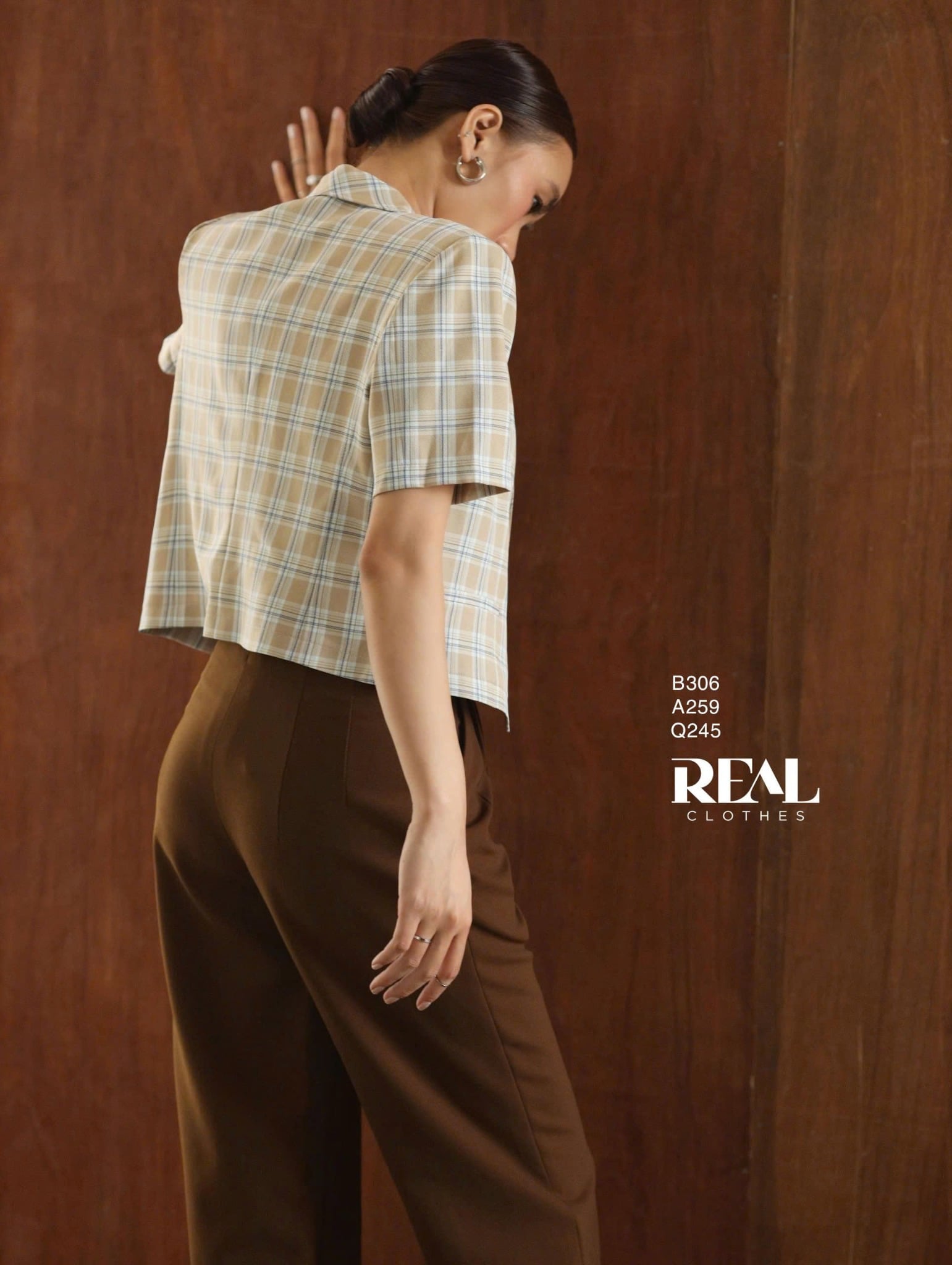 Blazer tay ngắn caro vàng