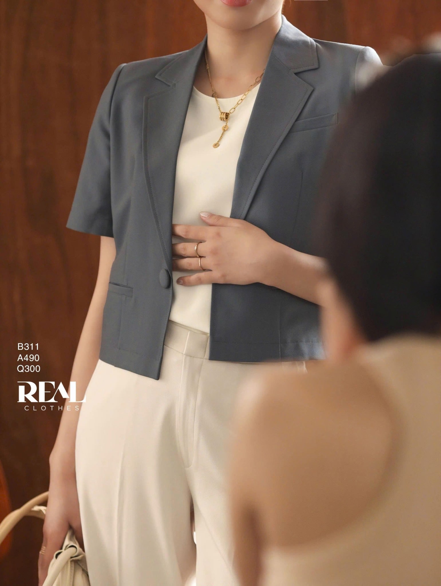 Croptop tay phồng kem