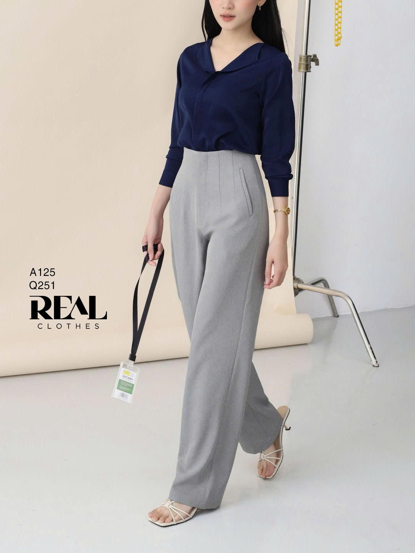 Áo cổ lật xanh đen