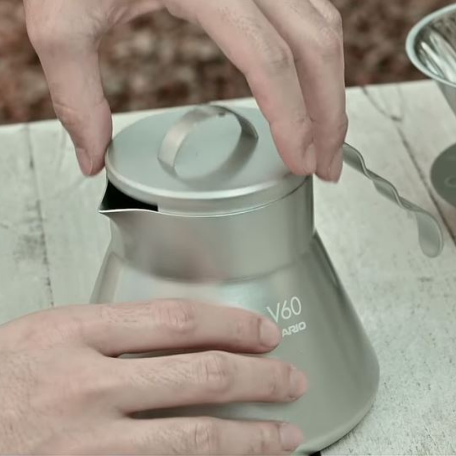  Bình server đựng cà phê du lịch Hario V60 Metal Coffee Server O-VCSM-50-HSV 500ml 