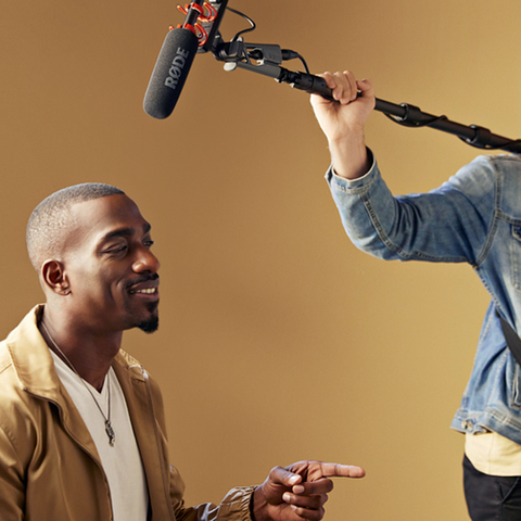  Cho thuê microphone RODE NTG2 Shotgun (Boom Mic) 