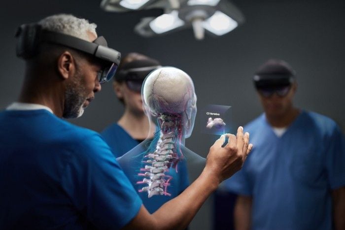 Cho thuê kính thực tế ảo Microsoft HoloLens 2