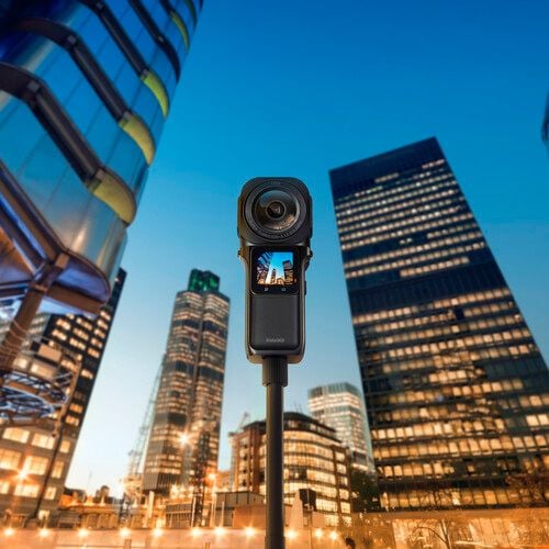  Cho thuê máy quay Insta360 ONE RS 1-Inch Edition Leica 