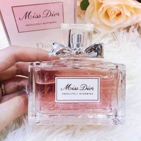 Nước hoa Miss Dior Absolutely Blooming EDP 50ml