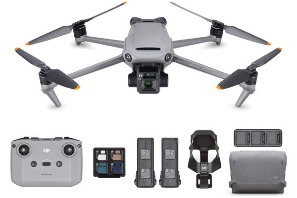  DJI Mavic 3 Pro Fly More Combo 