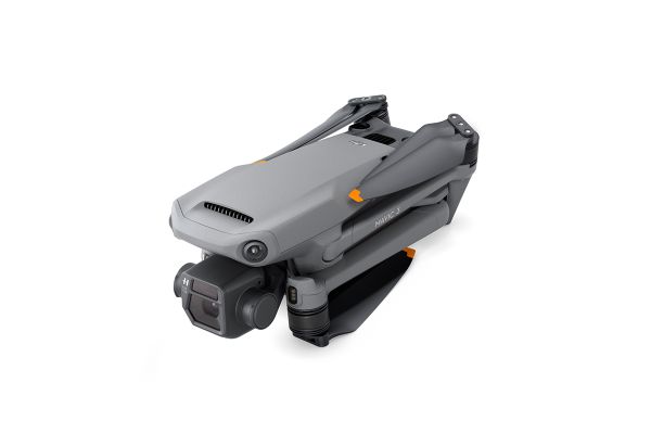  DJI Mavic 3 Pro Fly More Combo 