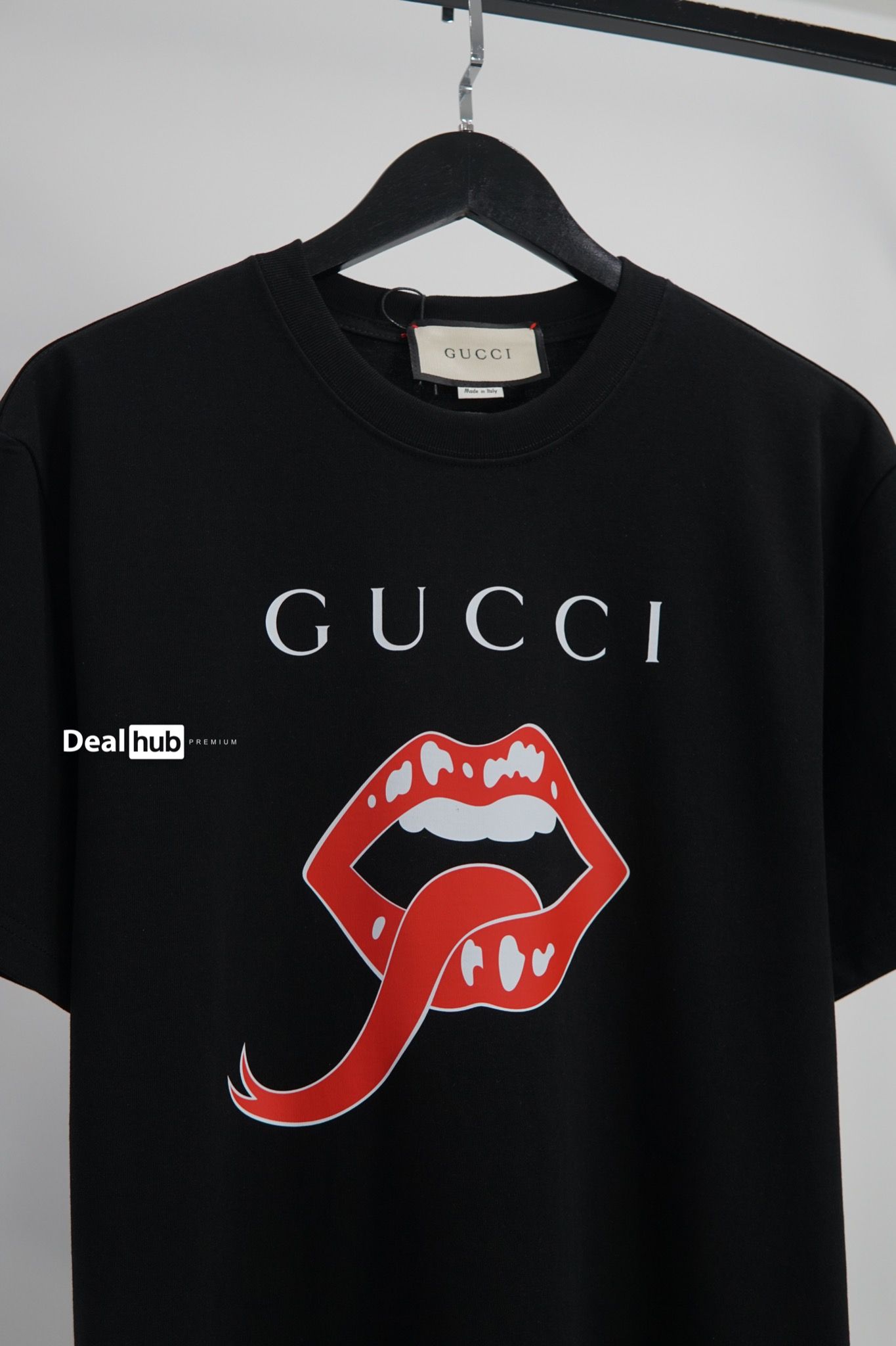 gucci shirt mouth
