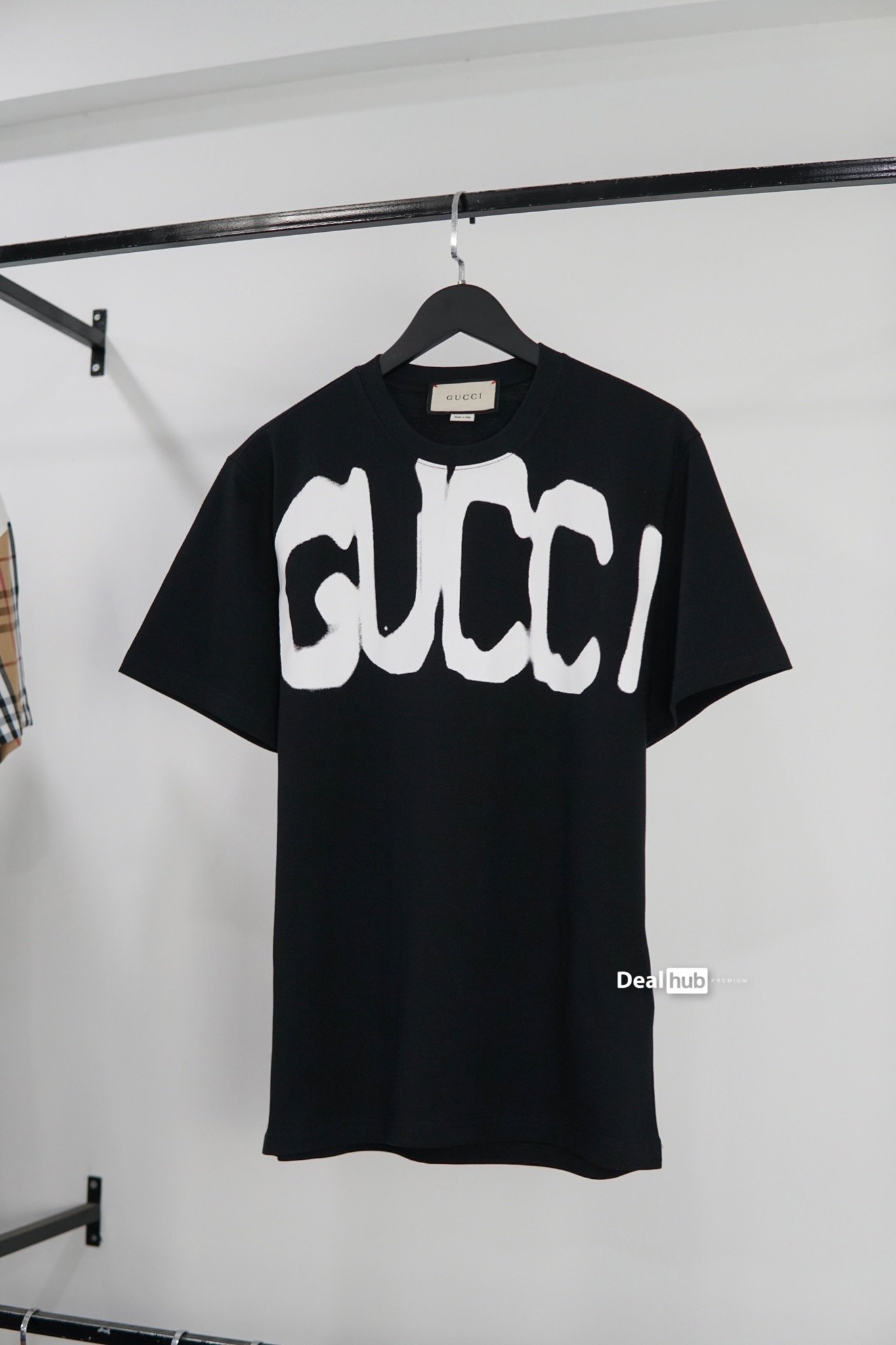Gucci Mirror Logo T-shirt Black – Deal Hub