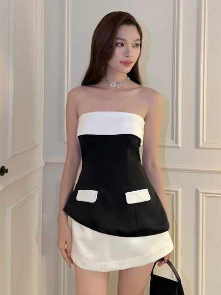 Người mẫu mặc Áo kiểu tà xéo phối vạt trắng - A3975T