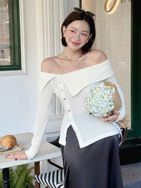  Áo kiểu tay dài trễ vai có vạt - A4193Q 