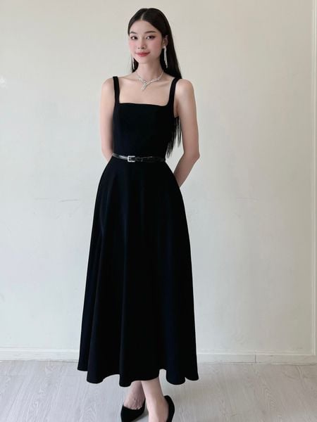 Người mẫu mặc Đầm xòe 2 dây bản nhỏ dự tiệc - D3719 màu trắng