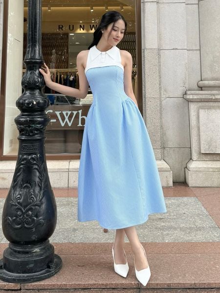  Đầm dài xoè sọc xanh sát nách phối trắng chất ford xịn - D4102T 