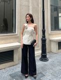  Áo linen lệch vai kèm hoa cài-A2568 