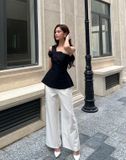  Áo linen lệch vai kèm hoa cài-A2568 