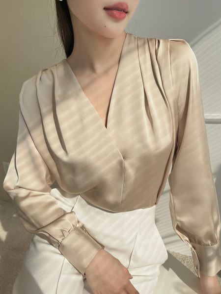  Áo sơ mi lụa cổ v-A2569 