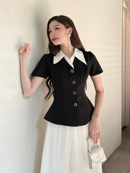 Người mẫu mặc Áo kiểu peplum sơ mi tay ngắn - A3389