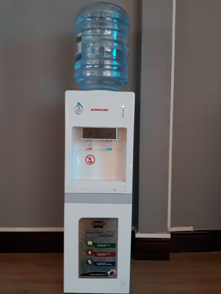 Cây Nước Nóng Lạnh Sunhouse SHD9602