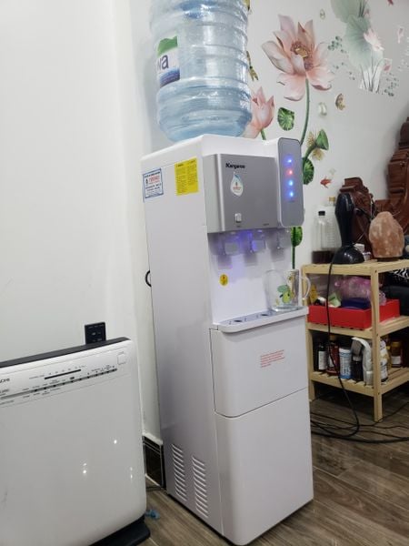 Cây Nước Nóng Lạnh Và Làm Đá Kangaroo KG65A3