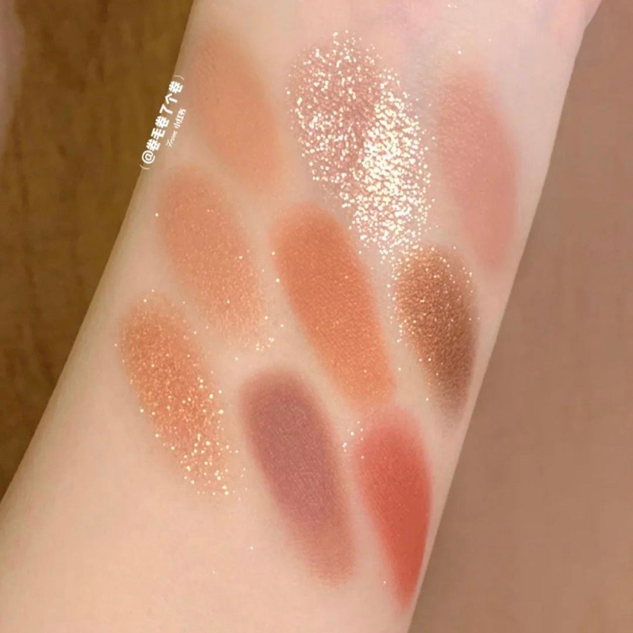  GOGOTALES PHẤN MẮT 9 Ô VELVET 