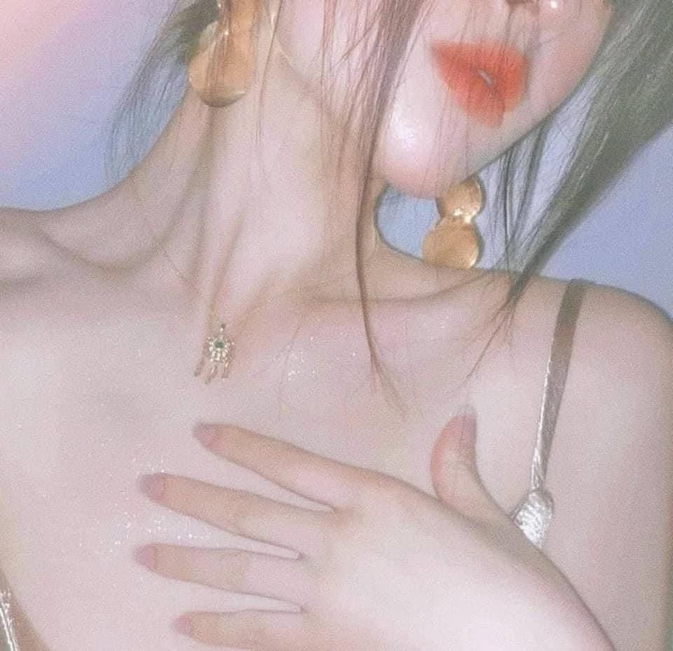  KISS BEAUTY XỊT KHOÁ NỀN TRÁI ĐÀO 