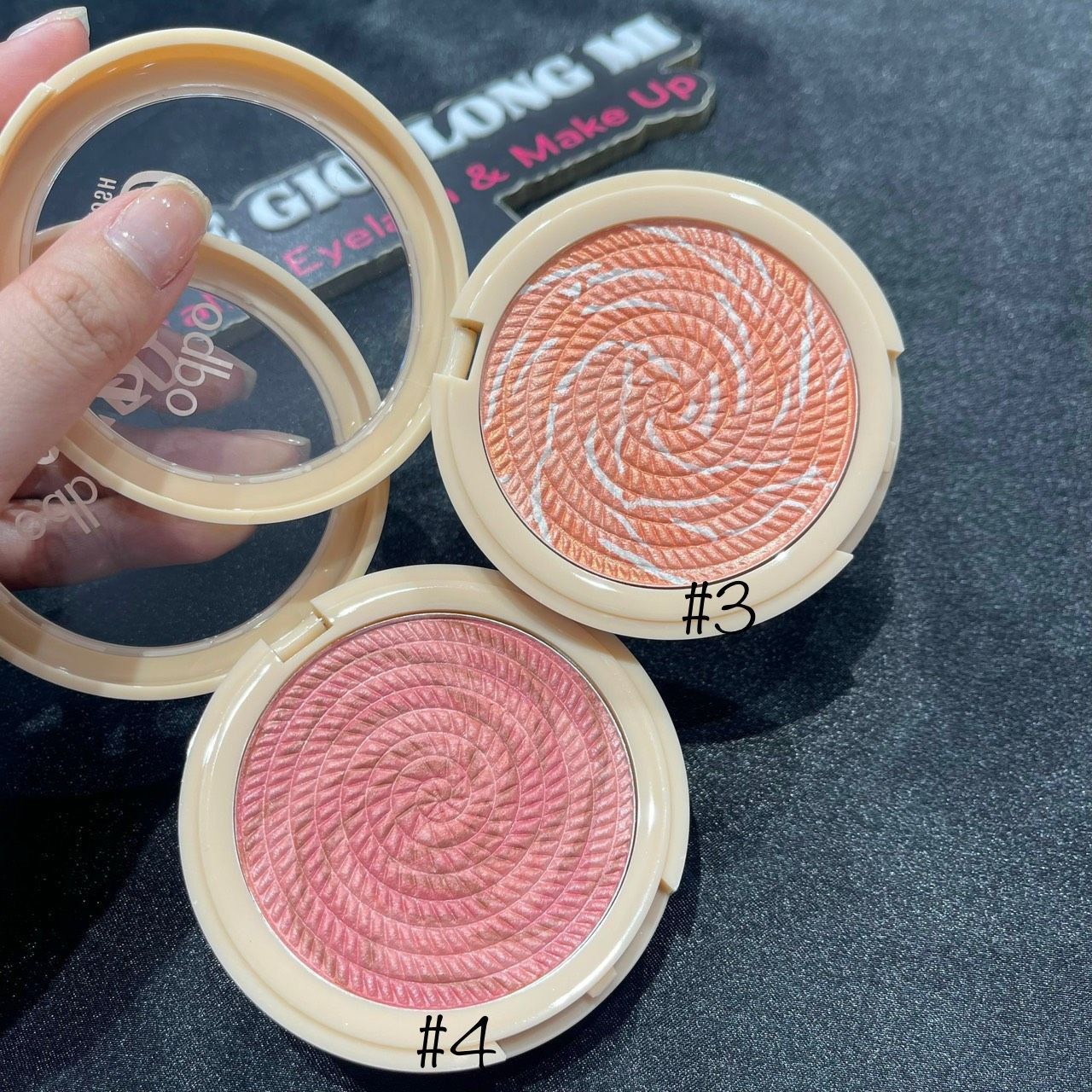  Snowy Blush hộp má hồng tròn ánh nhũ siêu lấp lánh thương hiệu Odbo cosmetics (chính hãng Thái Lan) 