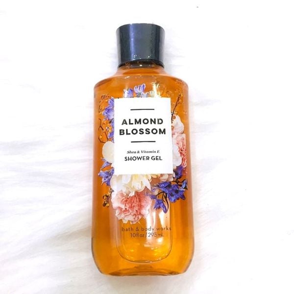  Sữa Tắm Bath & Body Works ALMOND BLOSSOM 295ml 