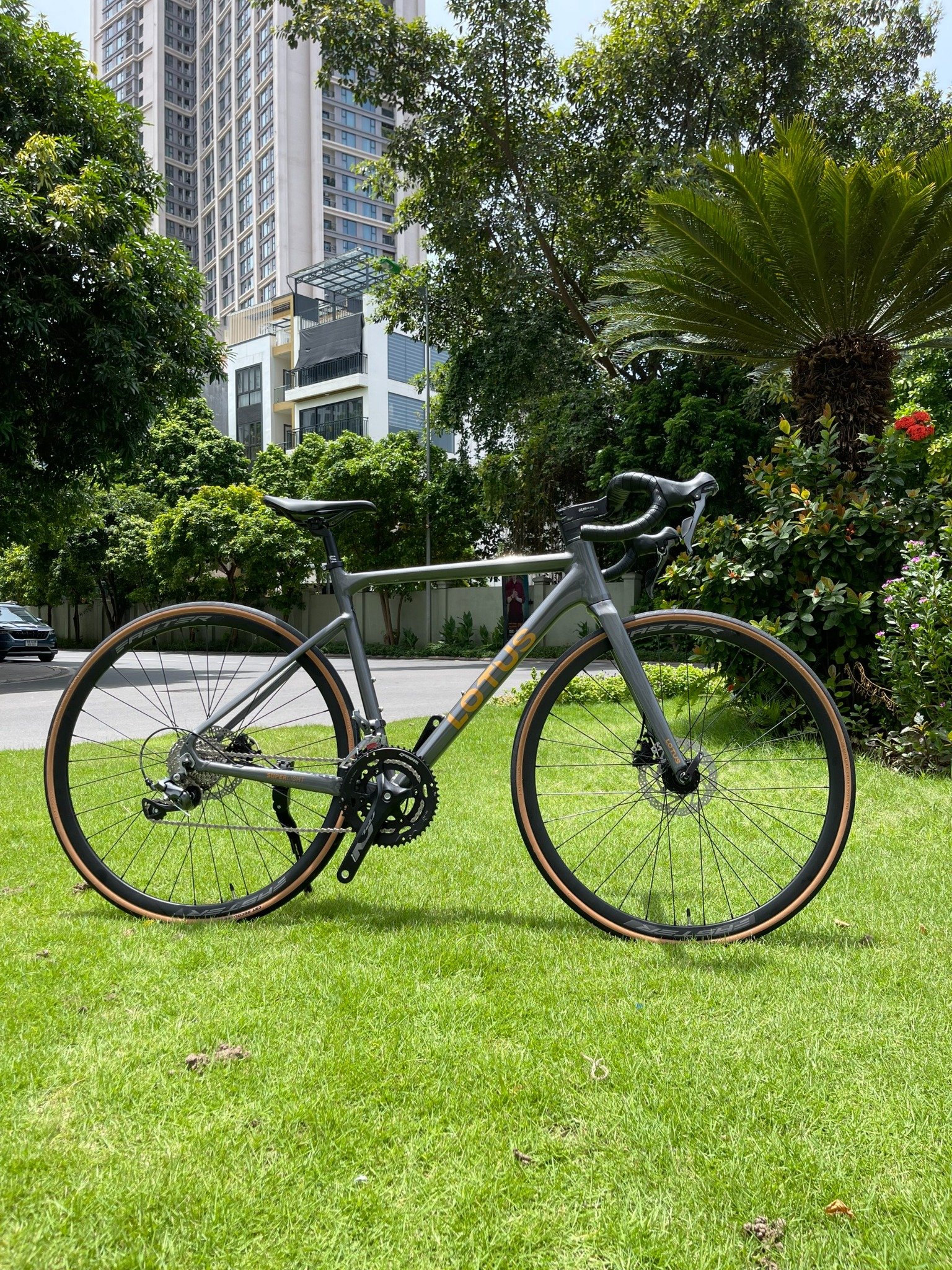 Xe đạp đua Miamor Lotus R3 Road
