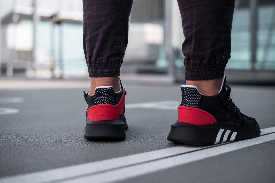 eqt bask adv black red