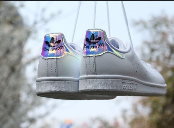 stan smith hologram