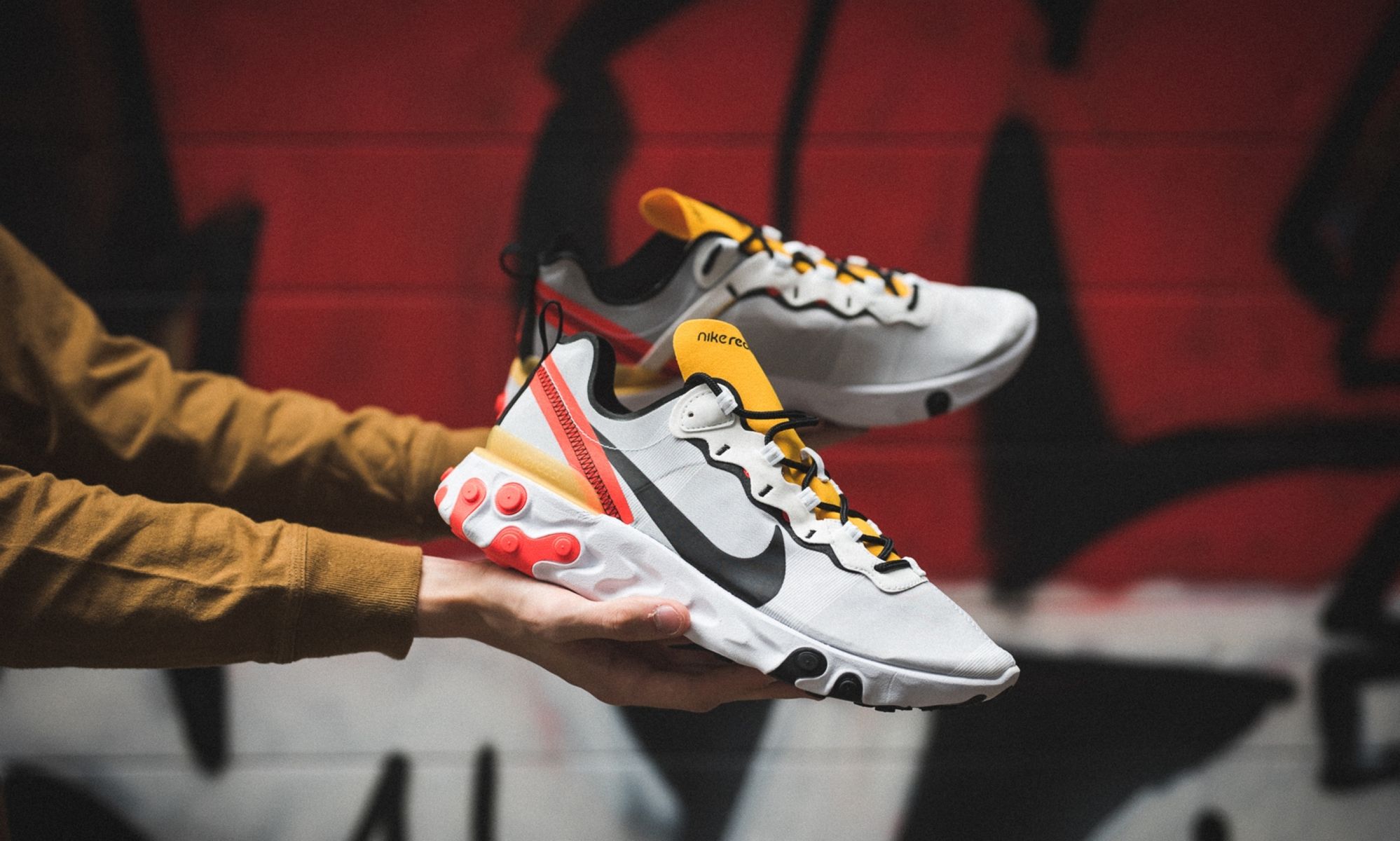 nike react element 55 white black crimson gold