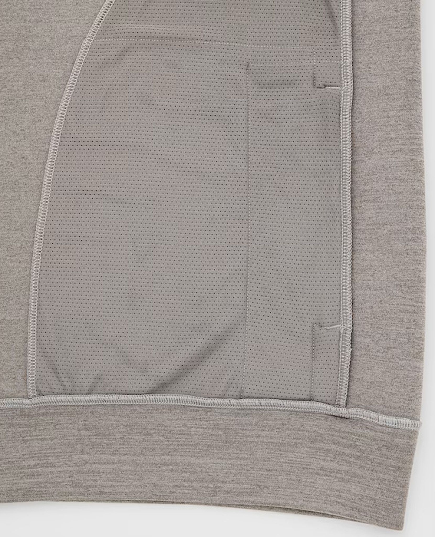  08.14.23 - VTG ULTRA STRETCH DRY SWEATSHIRT - UNIQLO 