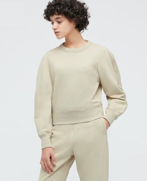  12.12.23 - VTG CROPPED SWEATSHIRT - UNIQLO U 