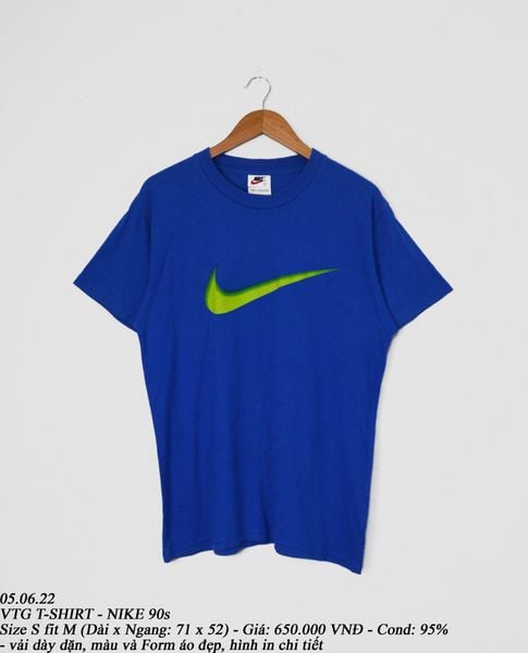  05.06.22 - VTG T-SHIRT - NIKE 90s 