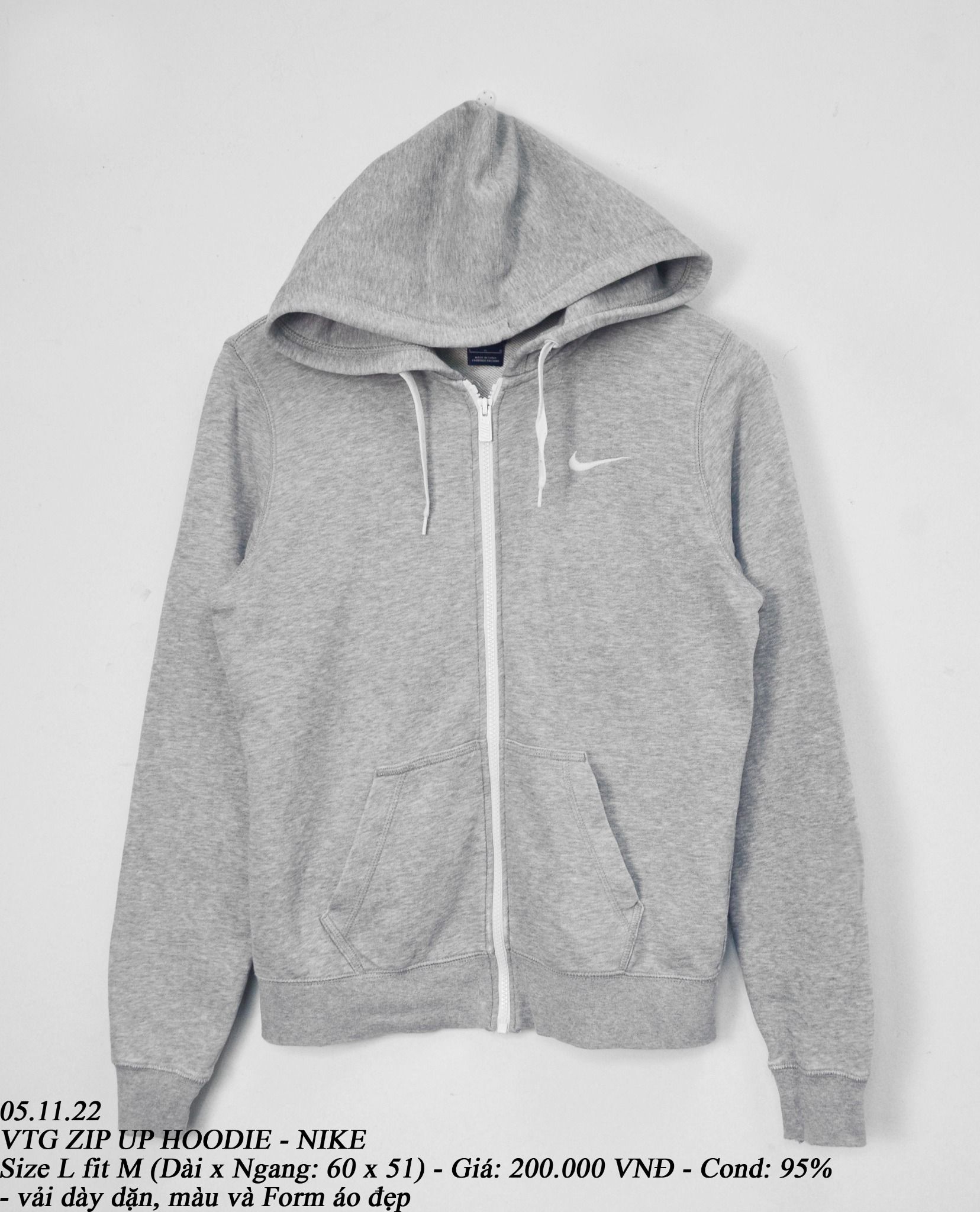  05.11.22 - VTG ZIP UP HOODIE - NIKE 