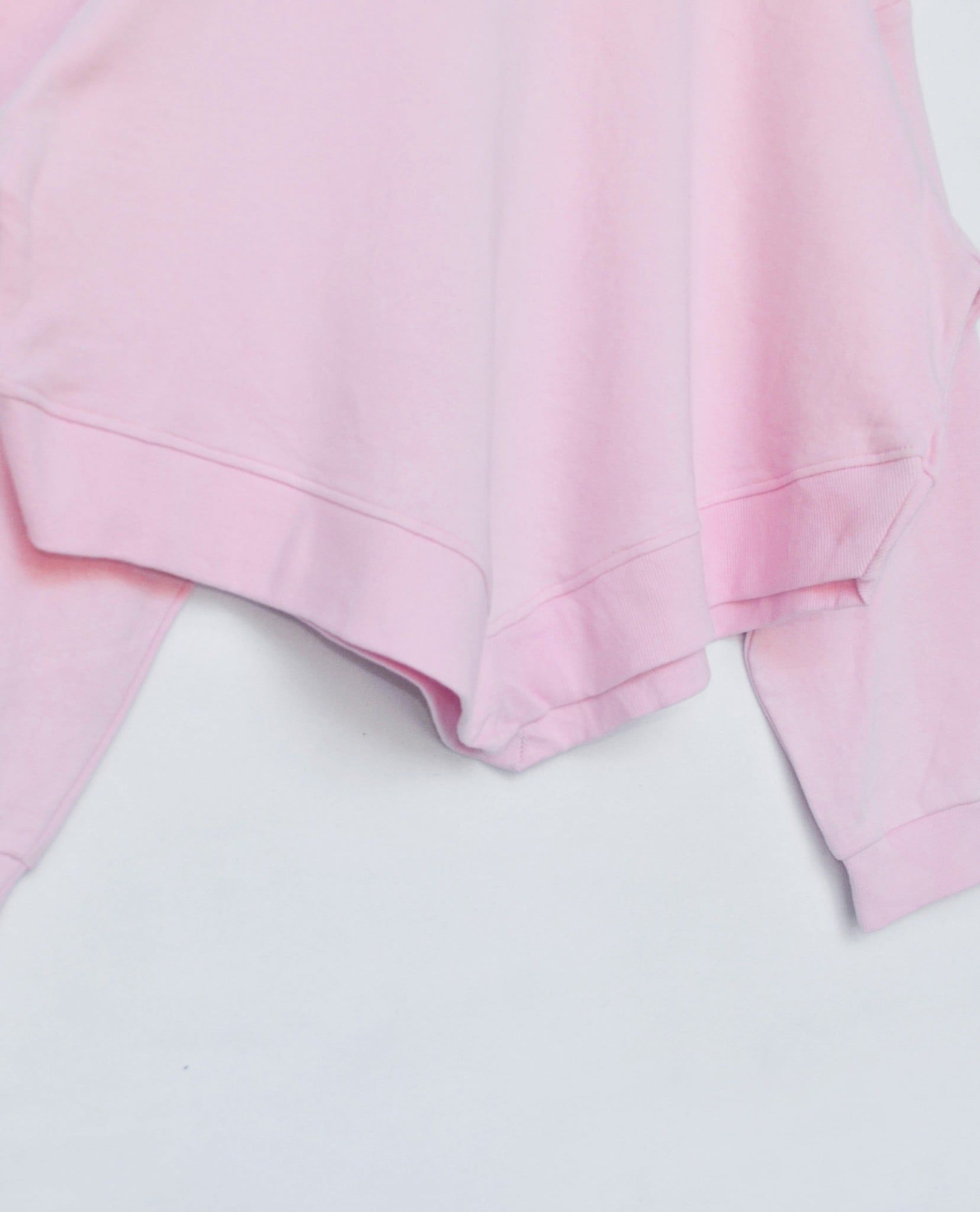  VTG Sweater - YOLO 322 COLLECTION 