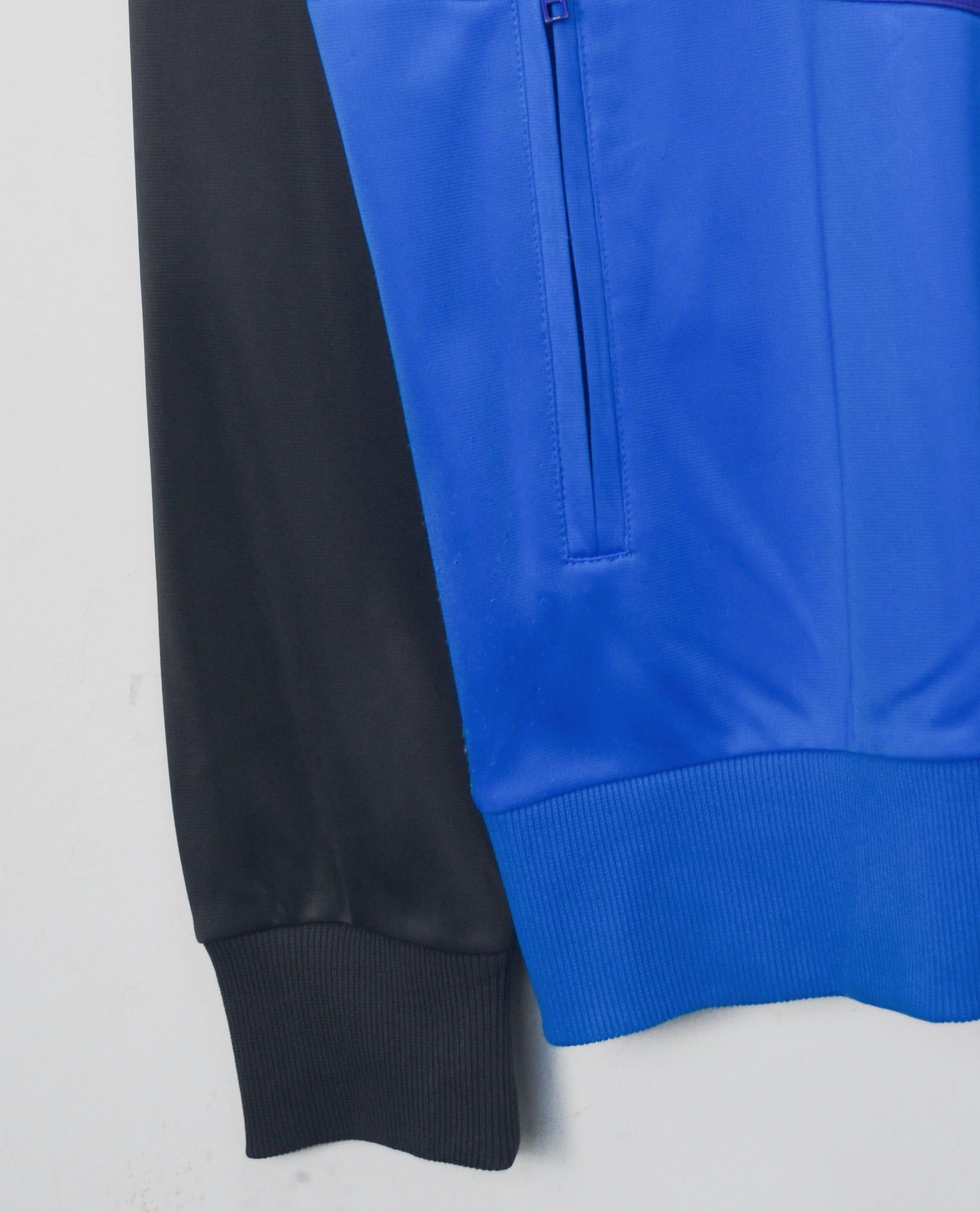 05.22.22 - VTG TRACK JACKET - H&M DIVIDED – Breakdalaww - Vintage ...