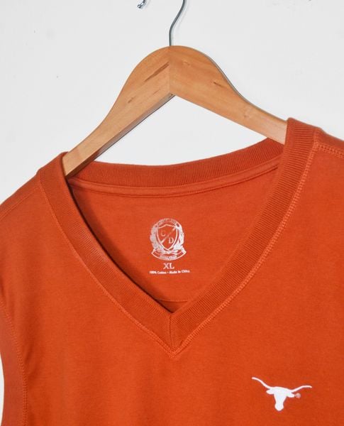  12.14.21 - VTG SLEEVELESS SHIRT - CD 