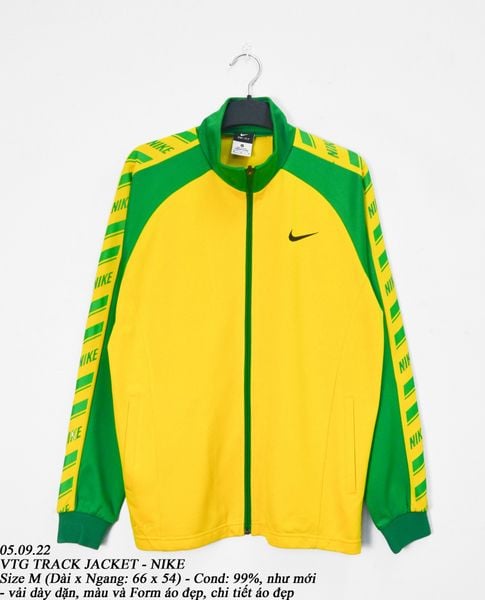  05.09.22 - VTG TRACKSUIT - NIKE 