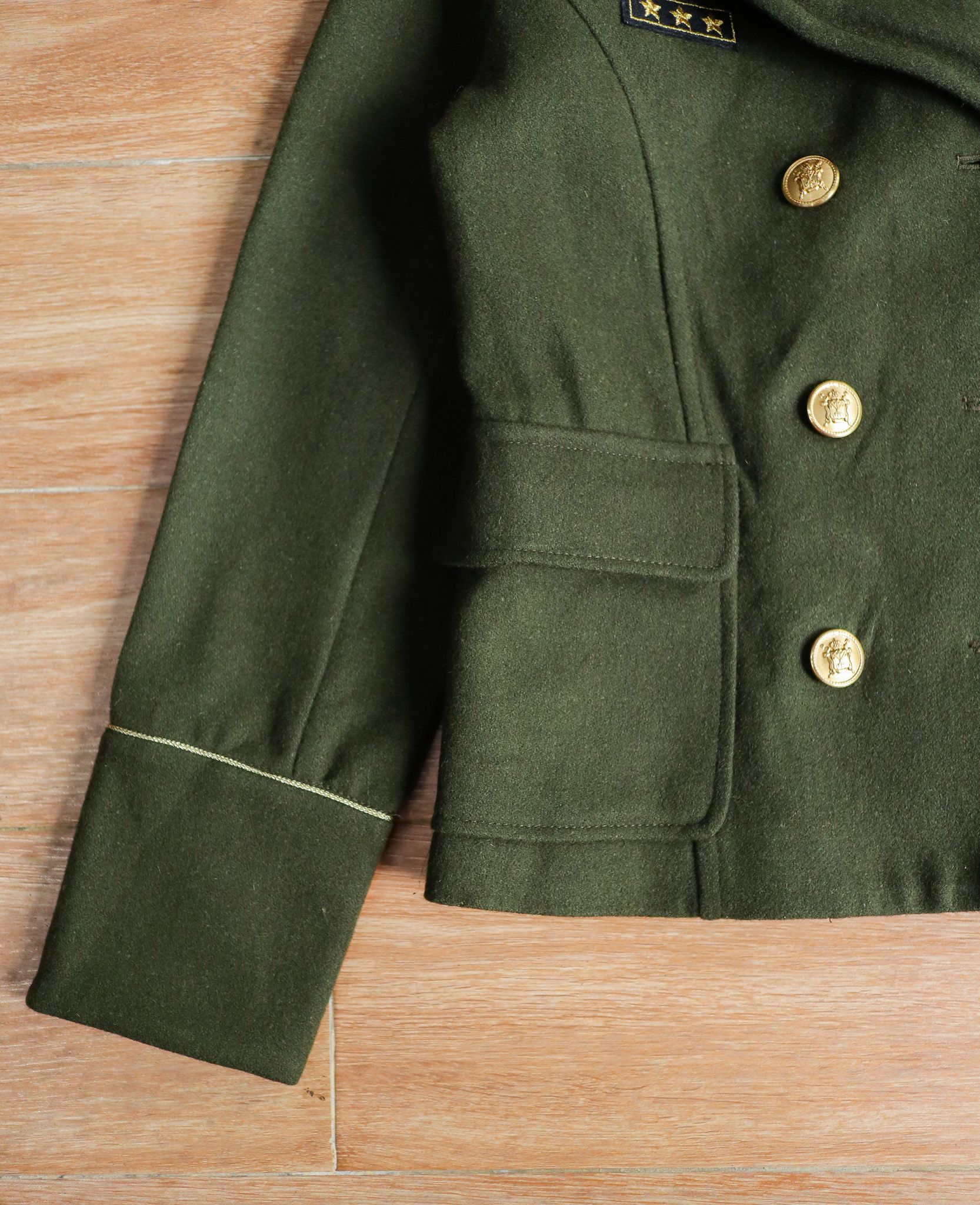  12.06.24 - VTG DOUBLE BREASTED CROPPED WOOL JACKET - BROWNIE BEE 