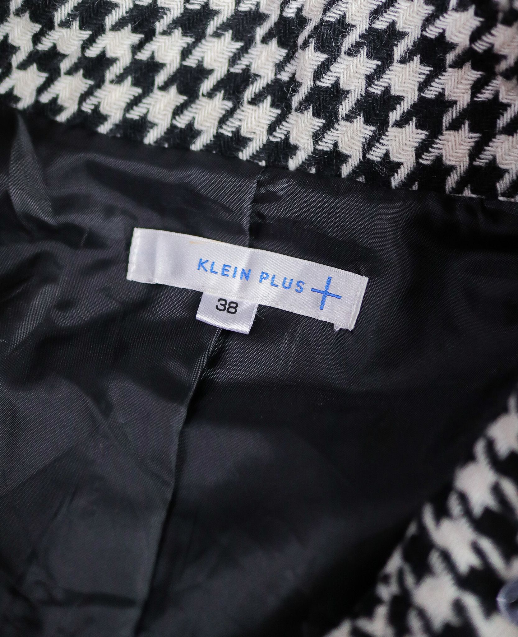  12.06.24 - VTG DOUBLE BREASTED WOOL COAT JACKET - KLEIN PLUS 