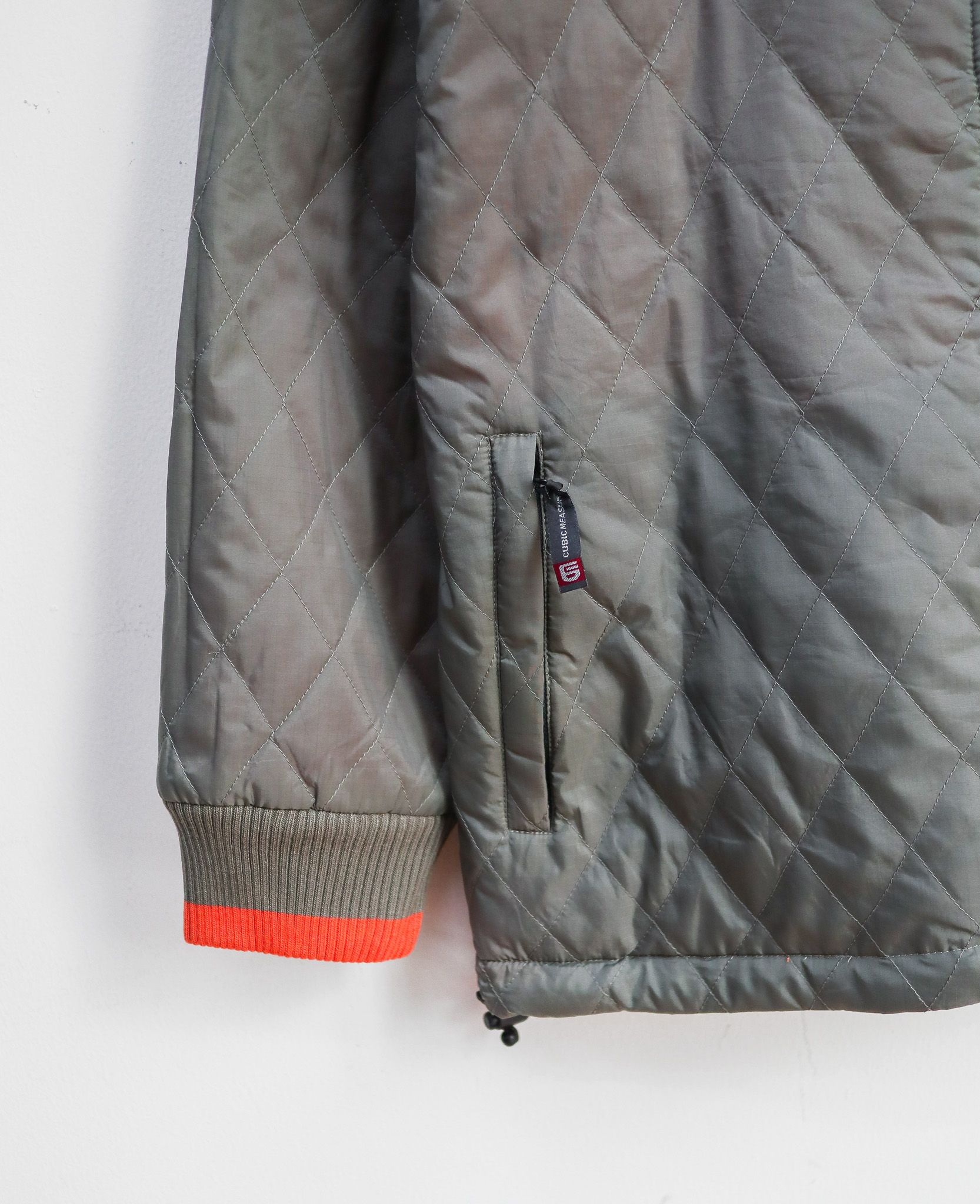  12.15.24 - VTG REVERSIBLE FLEECE JACKET - CUBIC MEASURE 