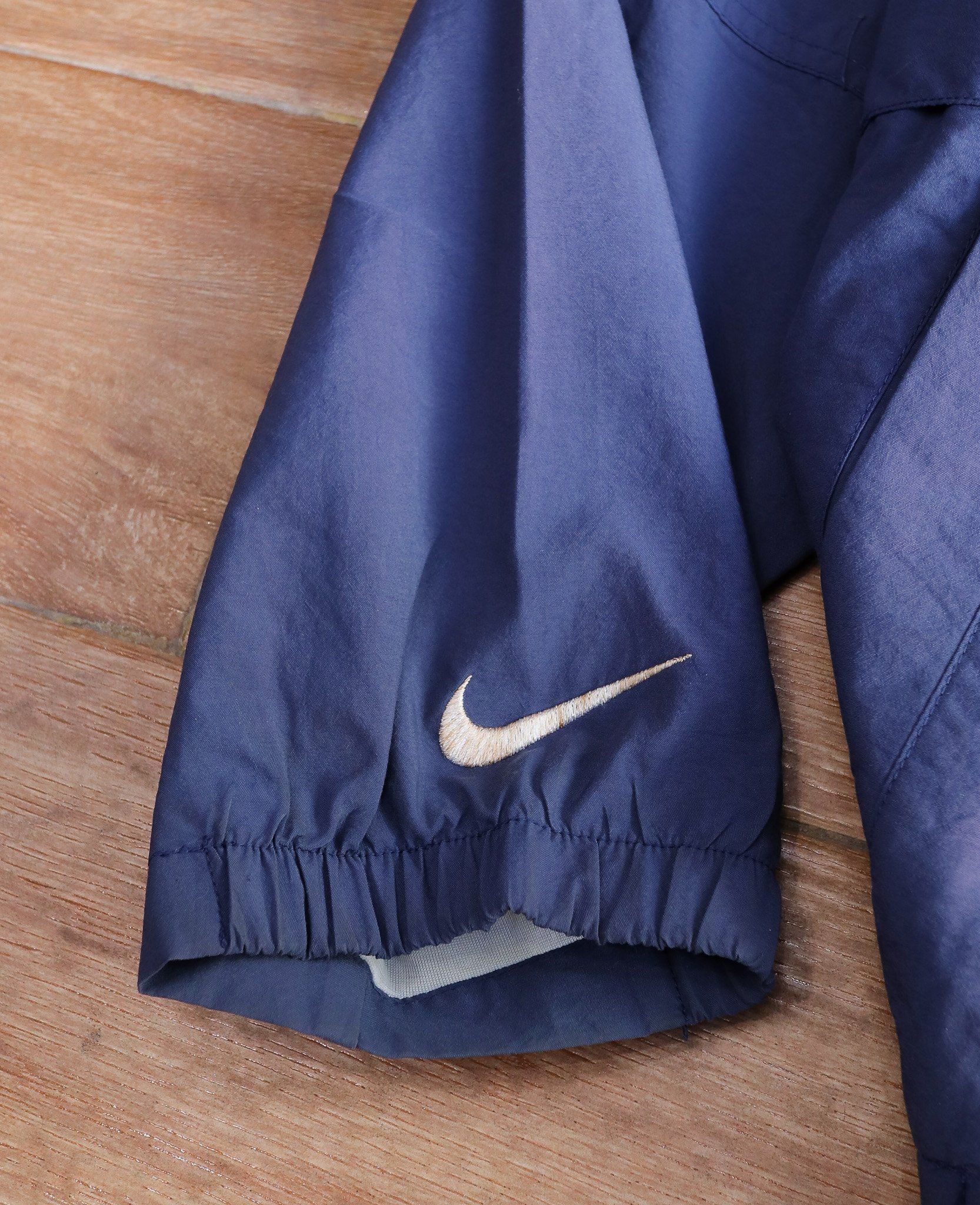  11.17.24 - VTG WINDBREAKER JACKET - NIKE 90s 