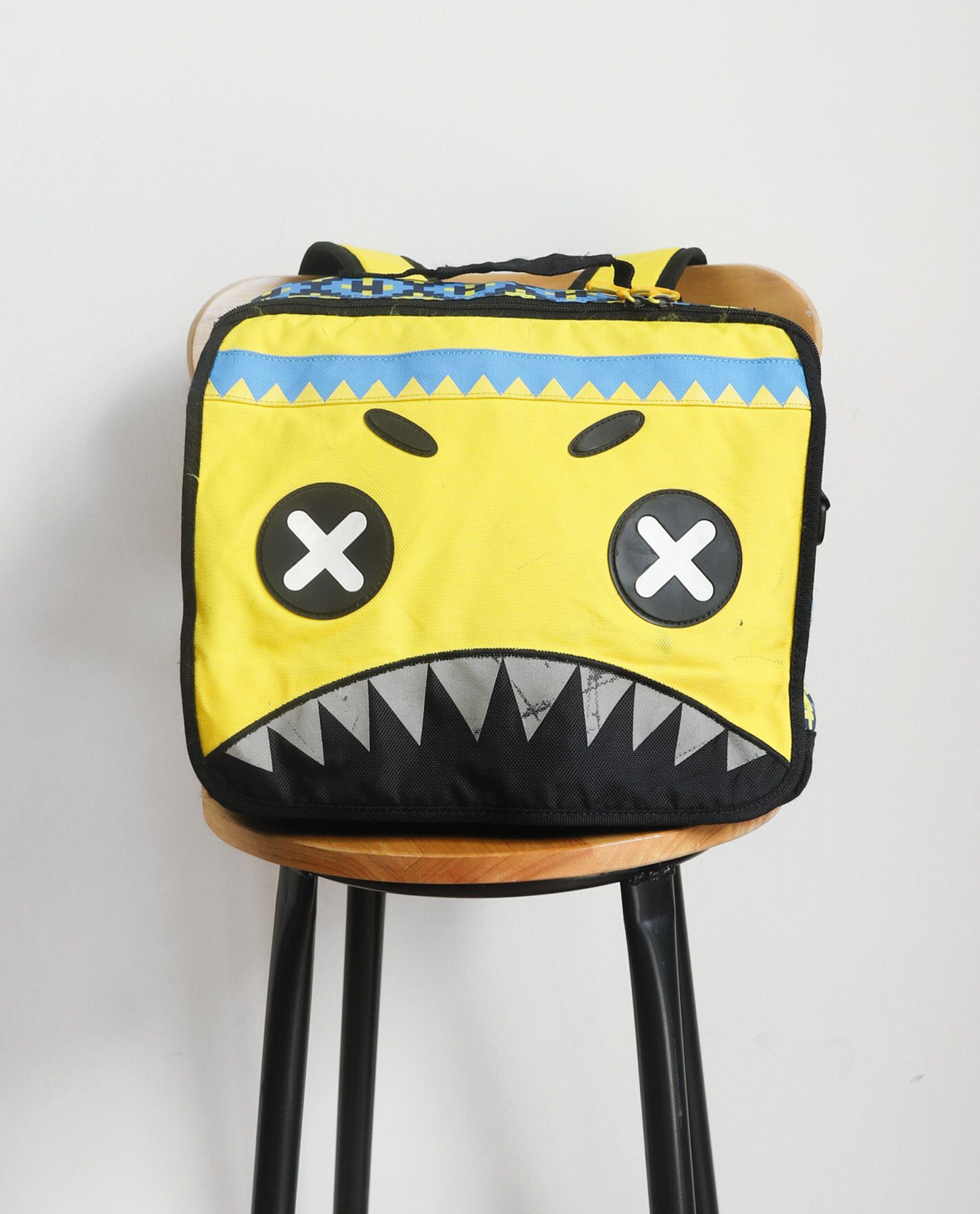  06.06.23 - VTG BAG - HEAD 