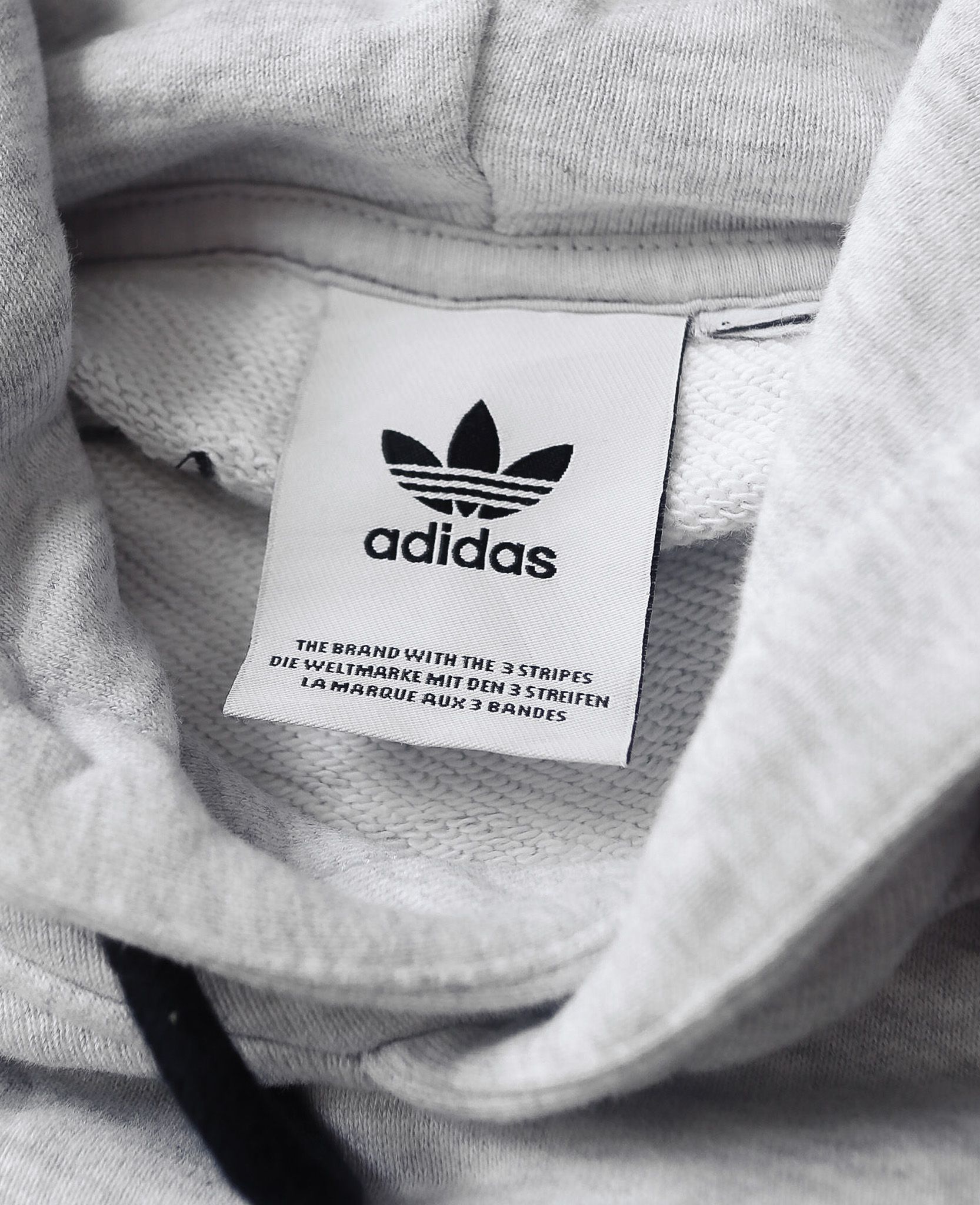  08.18.24 - VTG PULLOVER HOODIE - ADIDAS 
