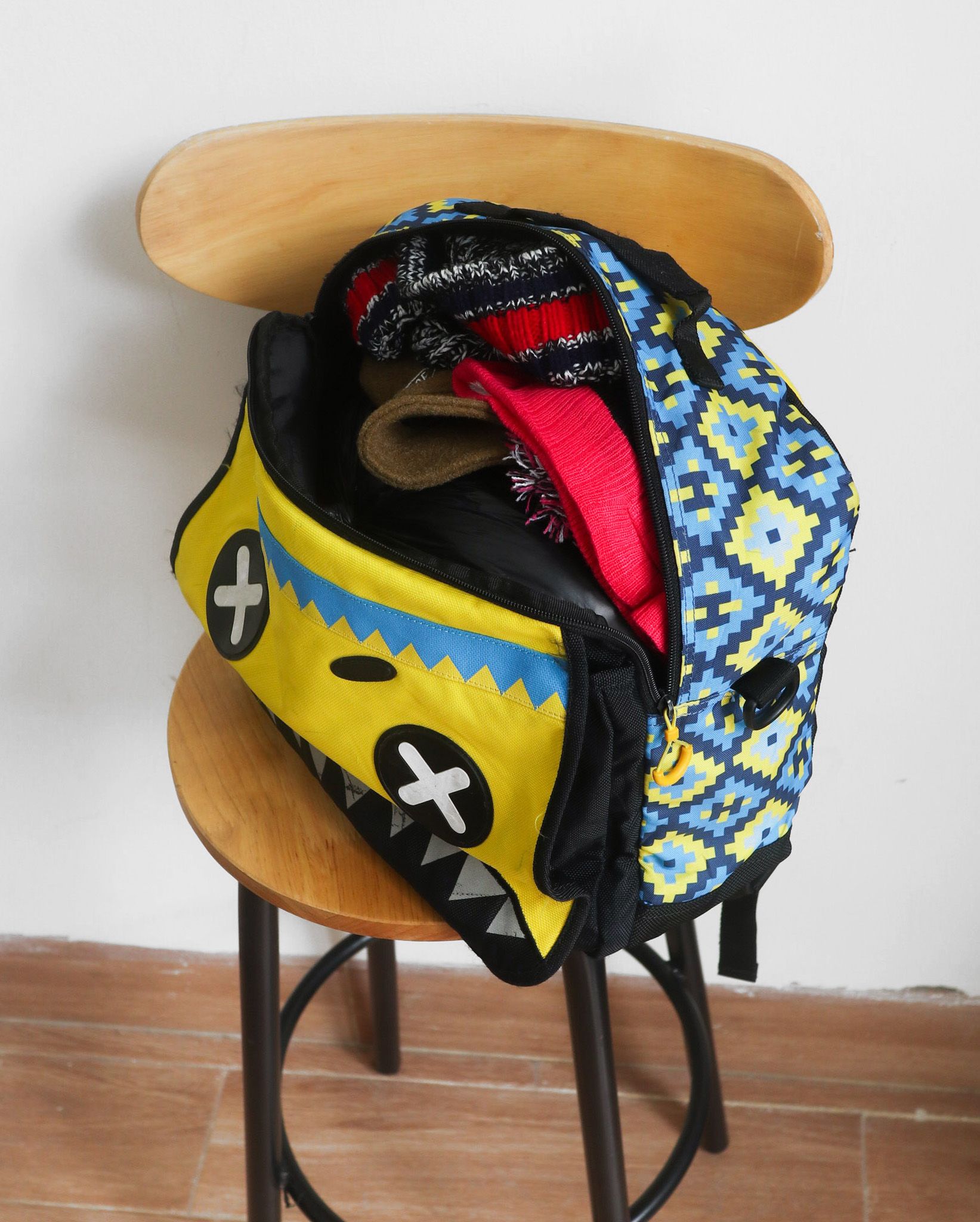  06.06.23 - VTG BAG - HEAD 