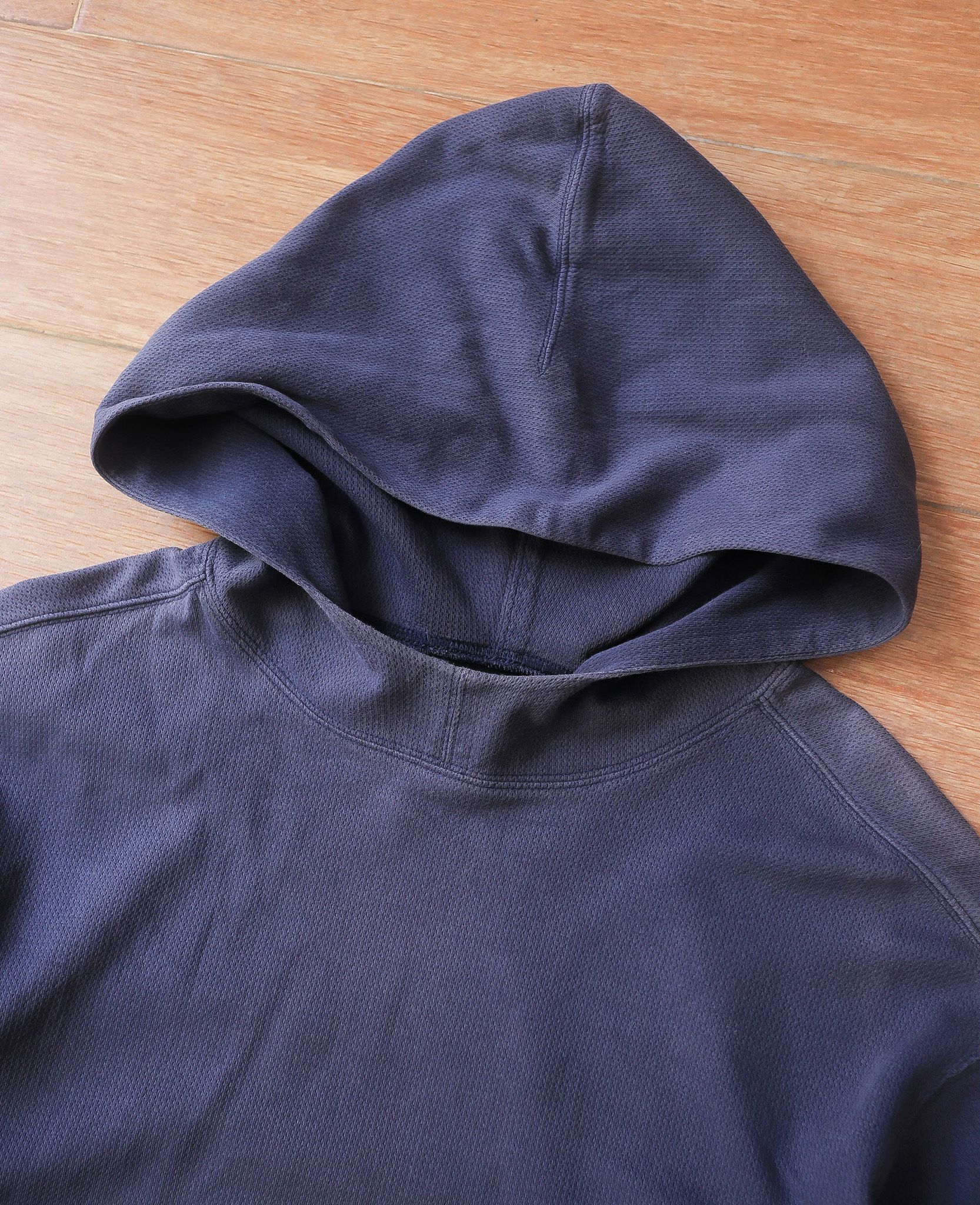  08.18.24 - VTG CROPPED PULLOVER HOODIE - NIKE 90s 