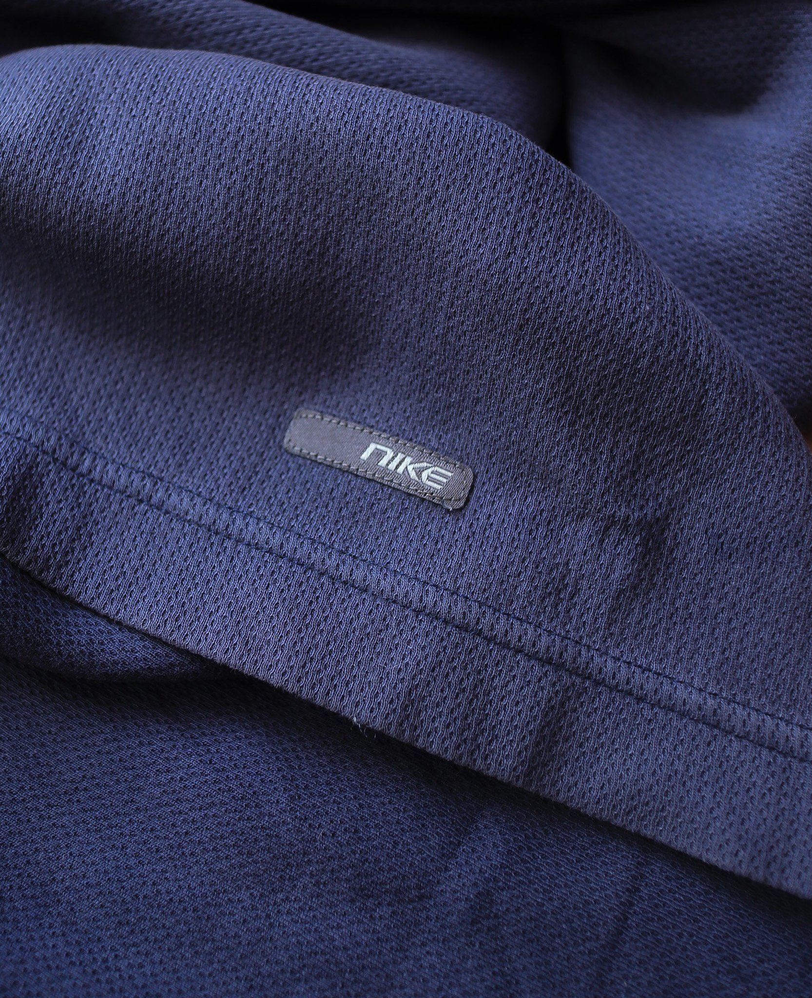  08.18.24 - VTG CROPPED PULLOVER HOODIE - NIKE 90s 