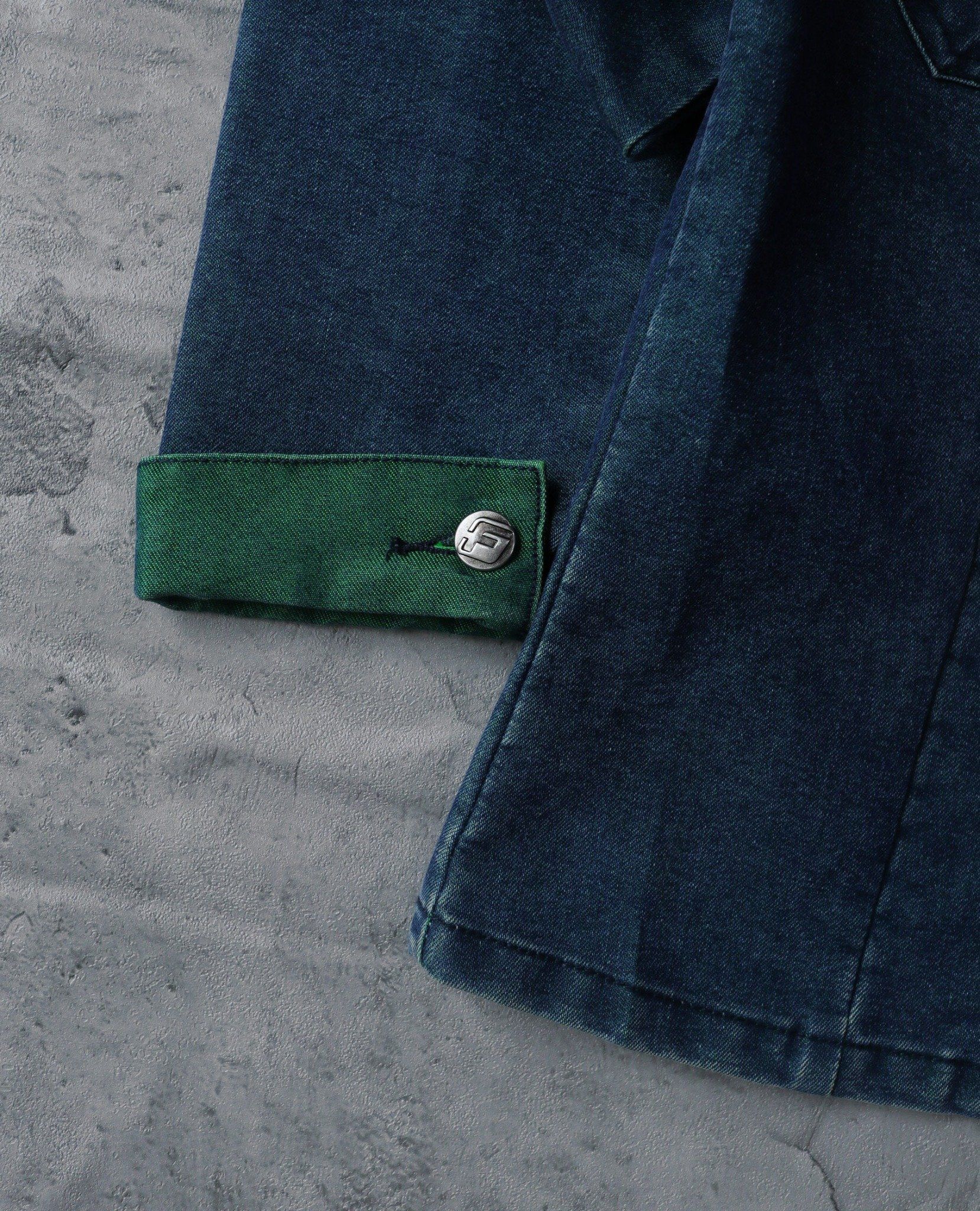  10.09.23 - VTG CROPPED DENIM JACKET - FUBU 